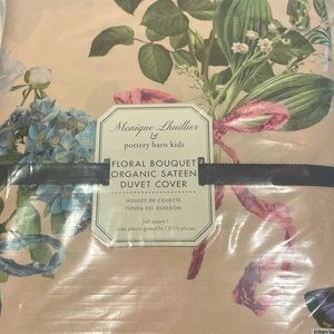 Monique Lhuillier and Pottery Barn kids Floral Bouquet Duvet Cover